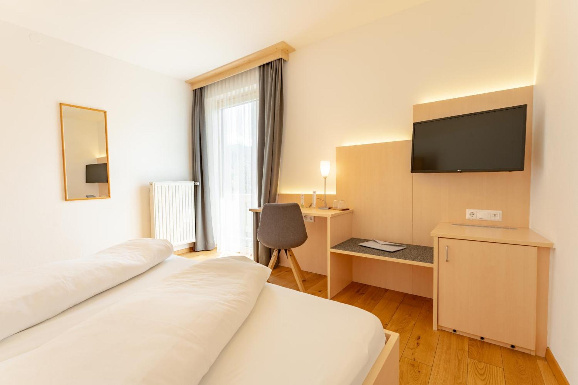 Hotel Stampferhof à Weissensee Extérieur photo